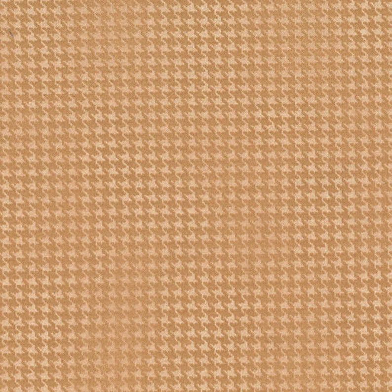 Benartex Blushed Houndstooth Almond 07564-72