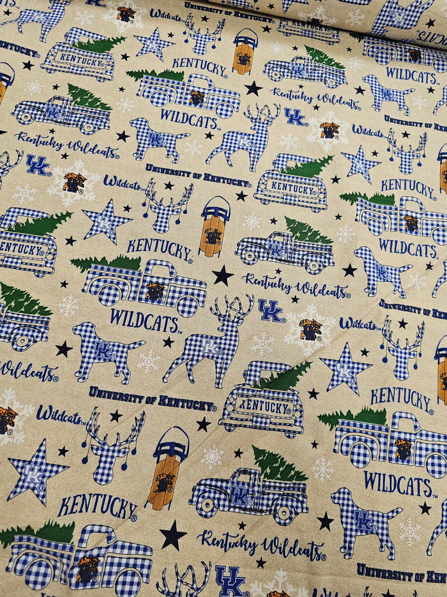 University of Kentucky Wildcats Truck Dog Deer