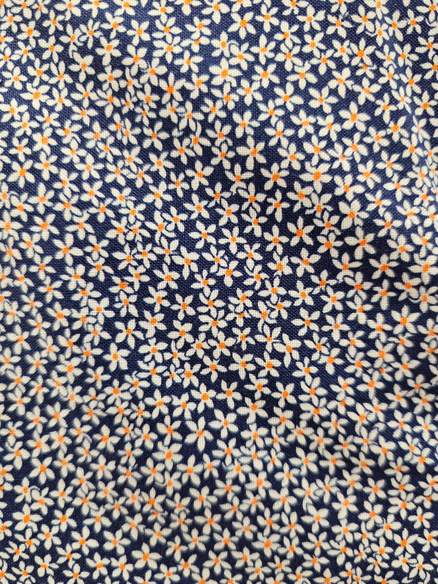 QT Fabrics Mini White Flowers on Navy