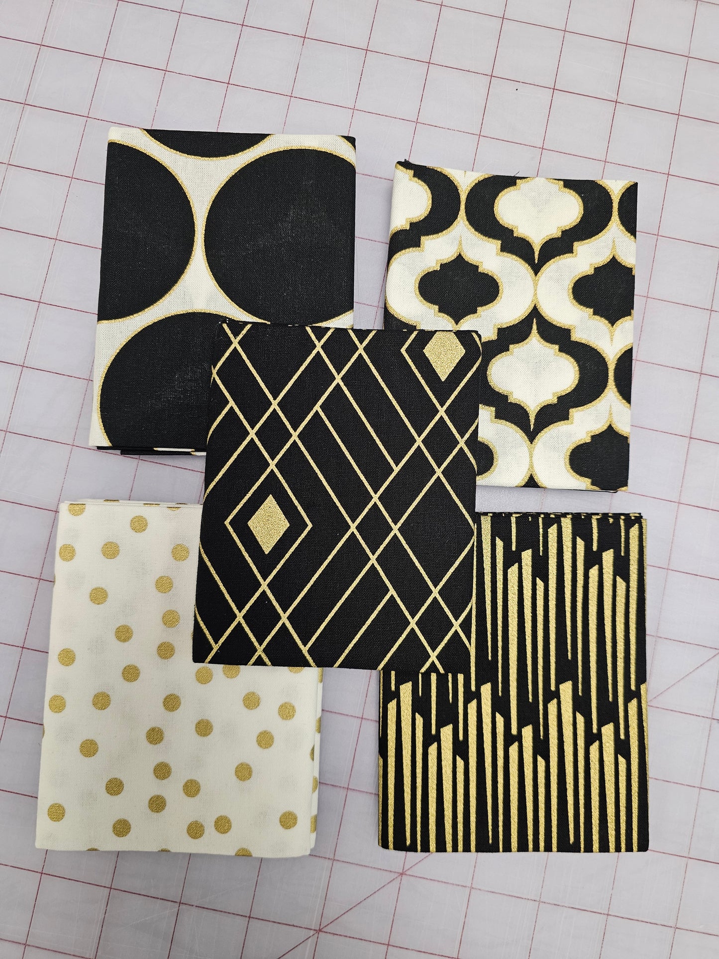 Fat Quarter Bundle: Eve Nightfall Black