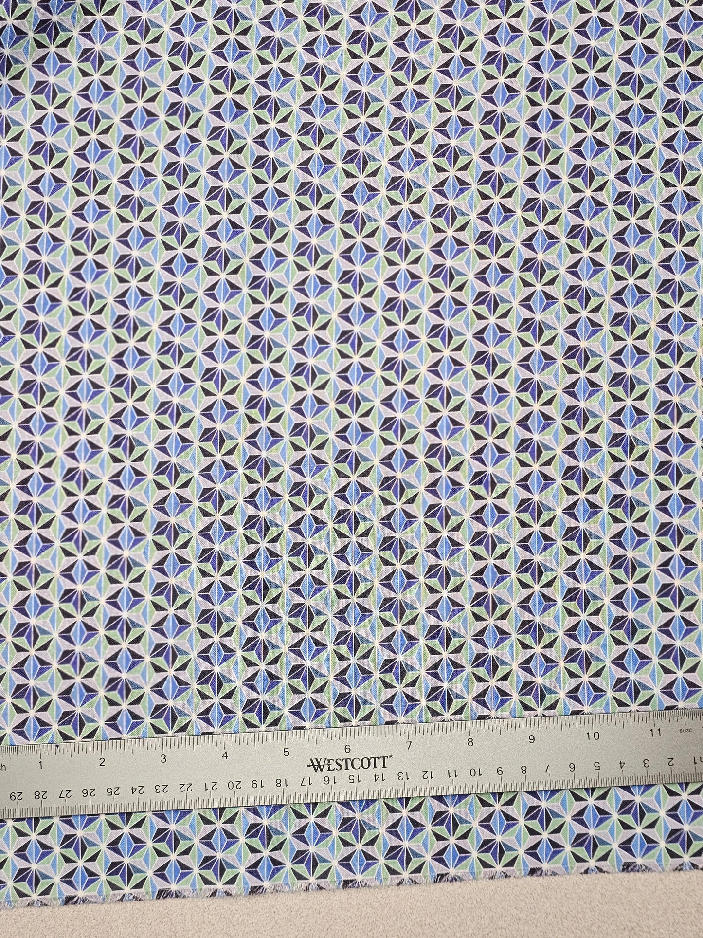 1056 Patriotic Faceted Geo Blue