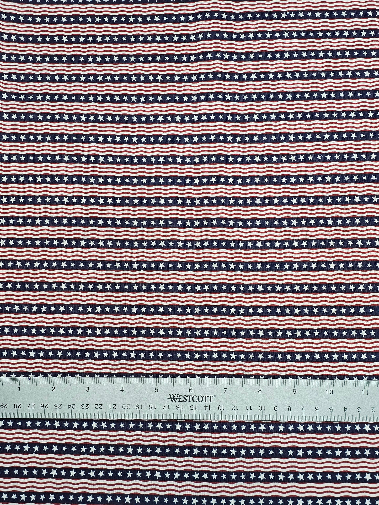 1062 Patriotic Waving Stars on Stripes