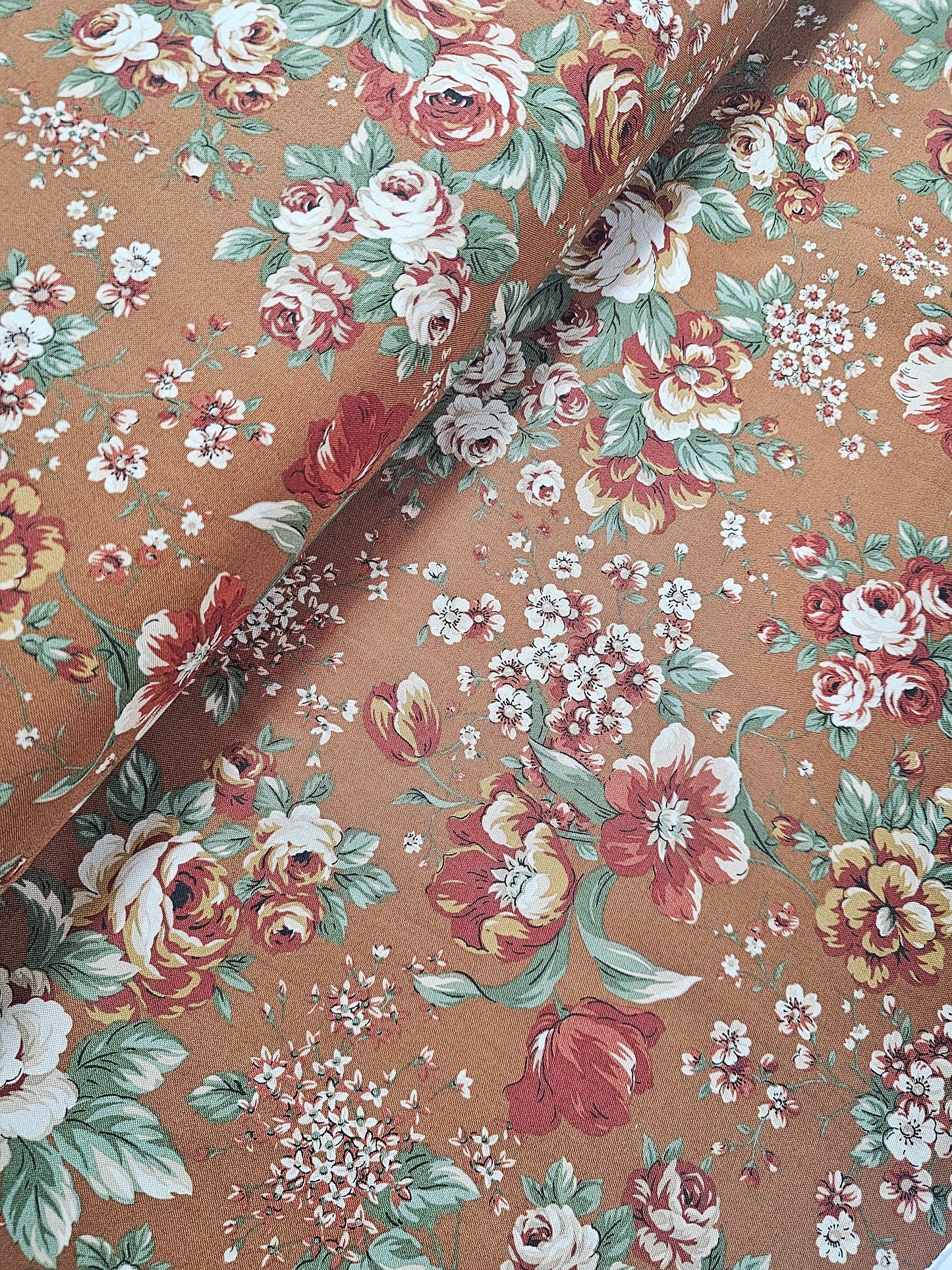 1576 Boundless Fabrics Hillside Floral