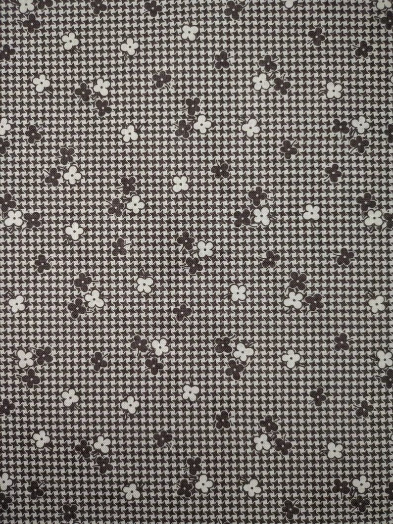 Riley Blake Stitch Houndstooth Steel C10934