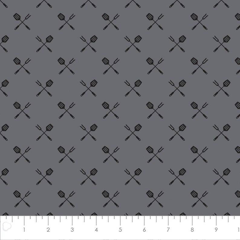 Camelot Fabrics BBQ Accessories Spatula on Gray 21200604