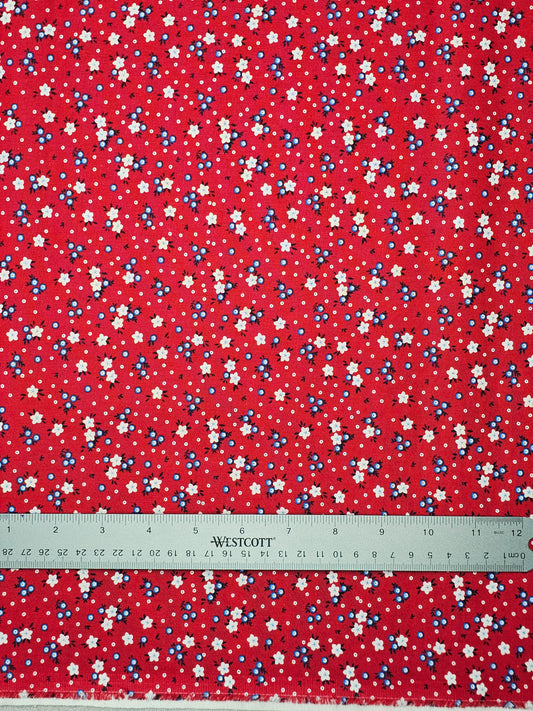 8779 Patriotic Mini Floral Red