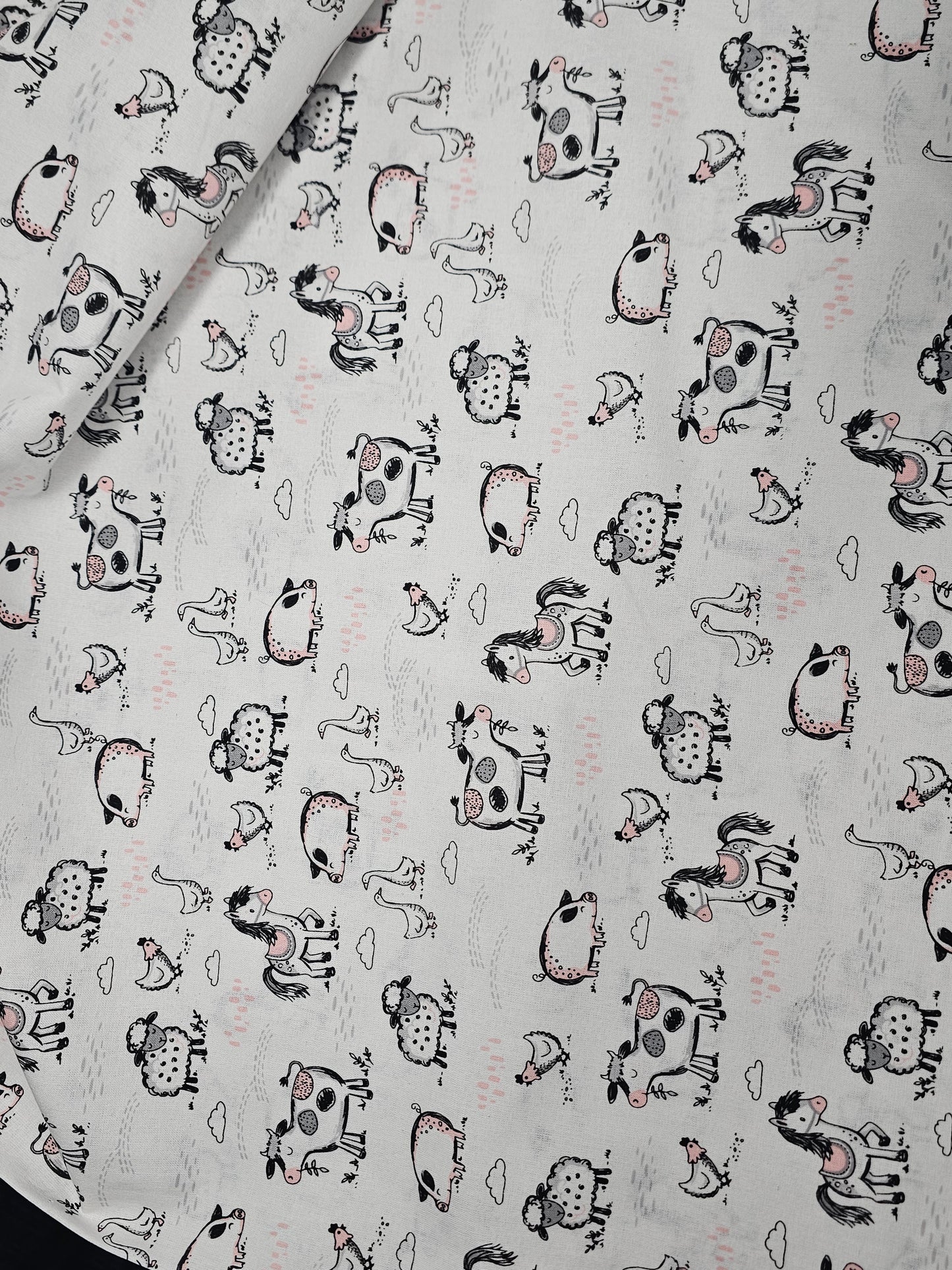 8265 Fabric Editions, Inc Farm Animals on White