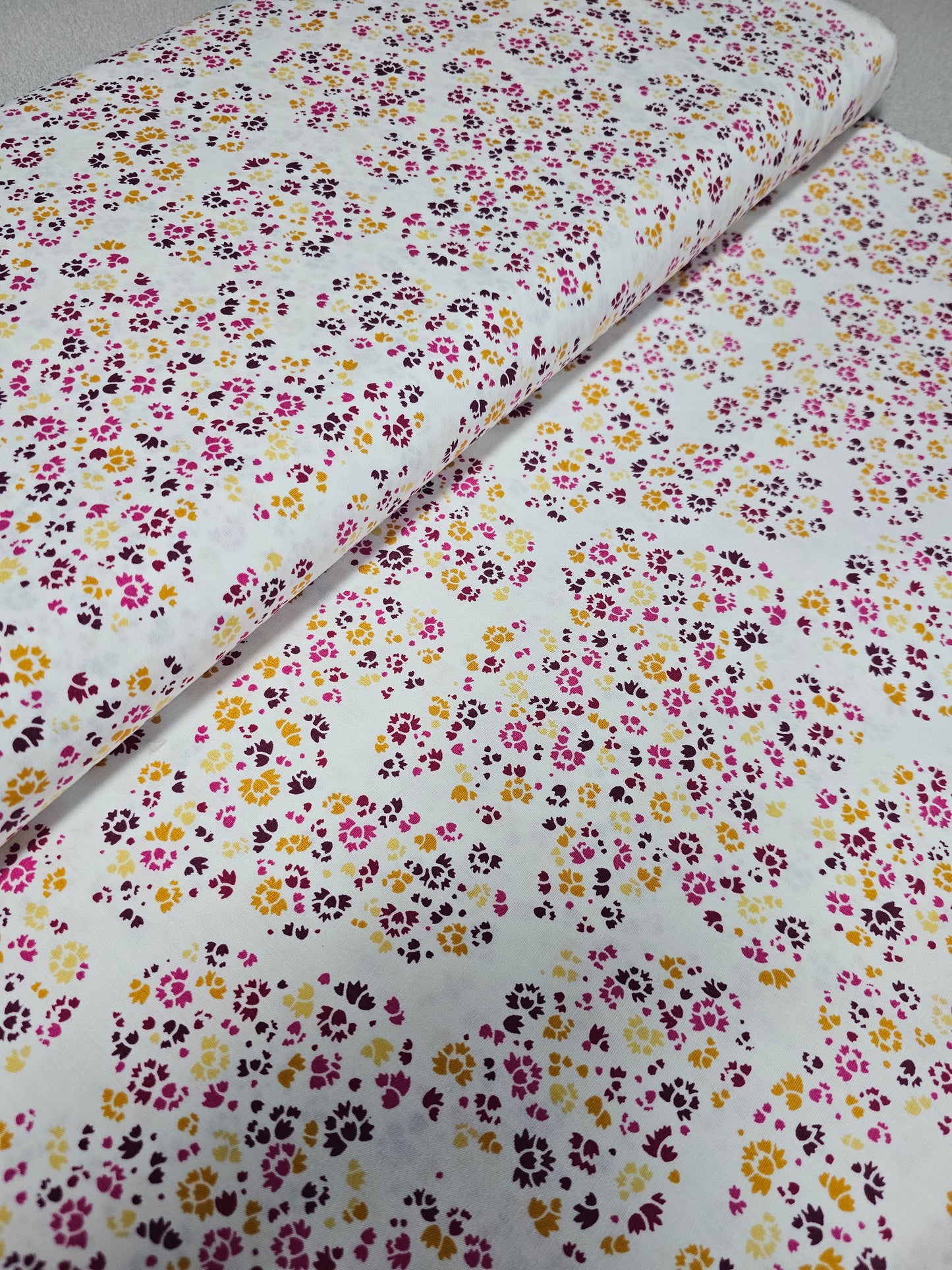 1602 Benartex Designer Fabrics Spring Song Meadow Raspberry 10373-86