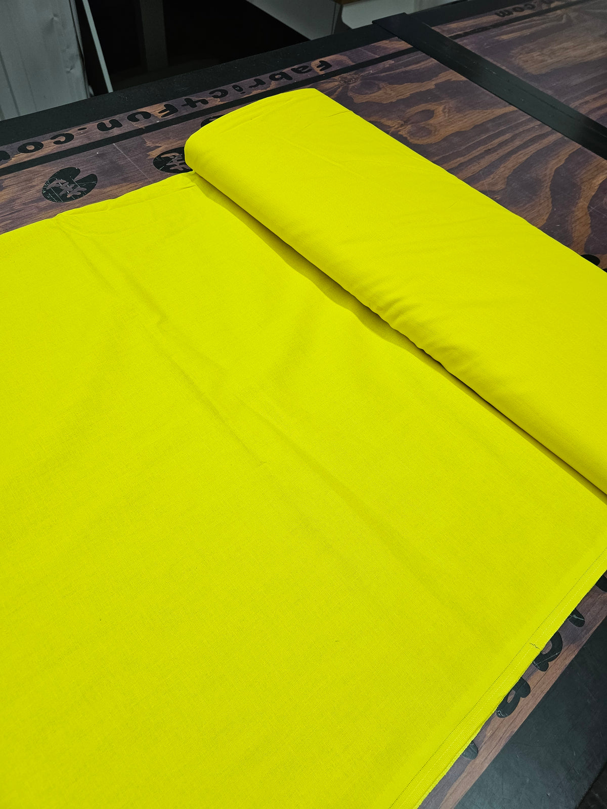 1158 Solid Yellow