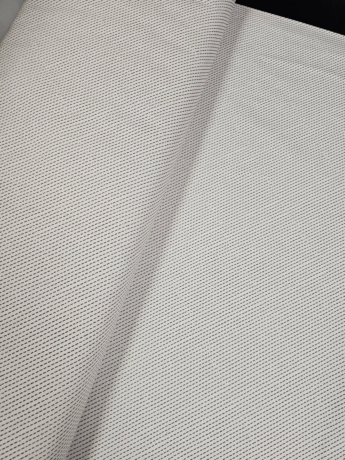 Andover Bumble Bee Basics Rain in White