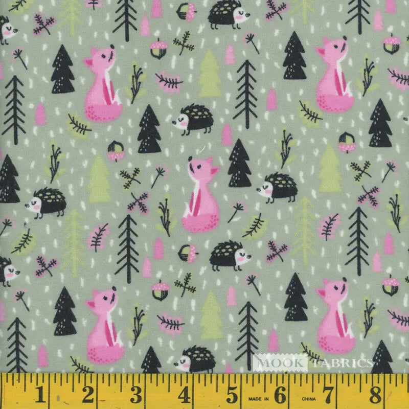 7025 Mook Fabrics Flannel Woodland Creatures Sage 112618-3