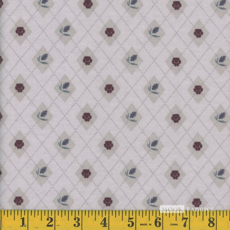 7108 Mook Fabrics Flannel Little Red Fox Paw Gray 121678