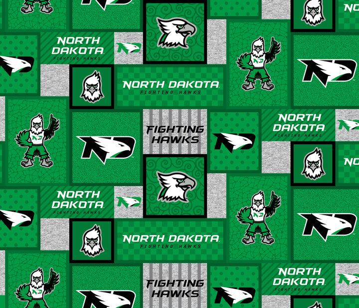 7129 NCAA-UND University of North Dakota College Patch Fleece W58