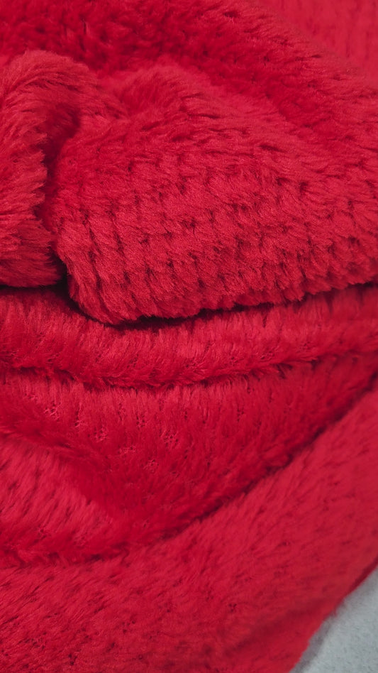 5010 POLARTEC HIGH LOFT FLEECE GRID STYLE 100% POLYESTER in RED